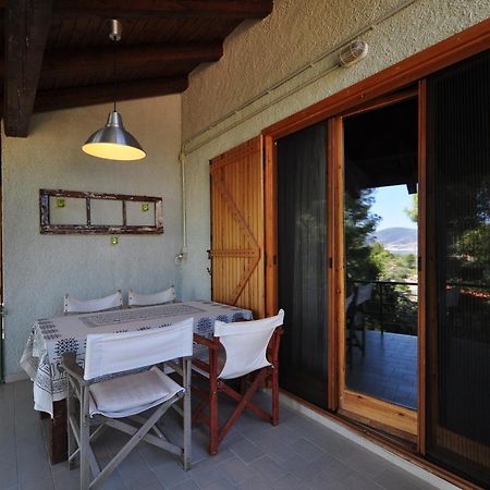 139 Steps From The Sea Villa Gialtra Esterno foto